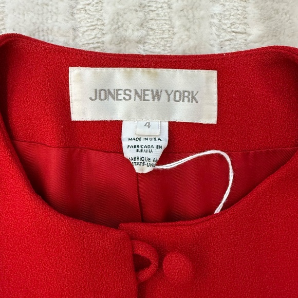 Vintage Jones New York Red Wool Blazer Size 4- Made in US - Picture 5 of 7